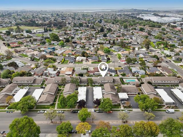 35183 Lido Boulevard, Newark CA: https://media.crmls.org/mediaz/c8b0ea8c-f464-47ec-be38-8ce8e9411370.jpg