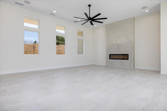 4195 Evergreen Lane, Banning CA: https://media.crmls.org/mediaz/c8b26916-a7f9-445c-8fa0-aa88475487d4.jpg