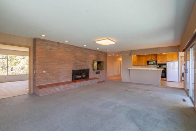 44 El Caminito Del Norte, Monterey CA: https://media.crmls.org/mediaz/c8b3b7ae-dd23-44d2-aa4c-092987e2eb9c.jpg