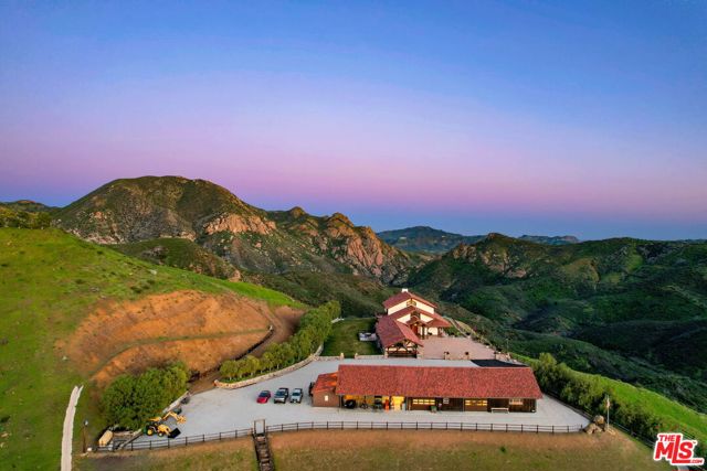 Drew Fenton | 12486 Yerba Buena Road Malibu CA | MLS: 7446370 Drew Fenton | 12486 Yerba Buena Road Malibu CA | MLS: 7446370