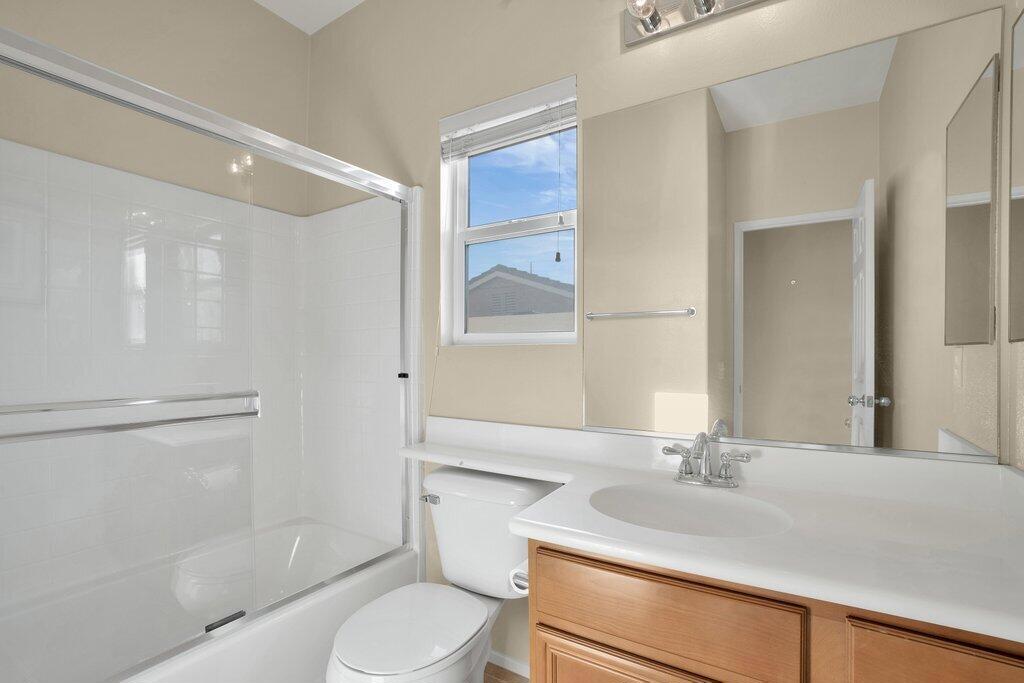 MLS #219138121DA image #3