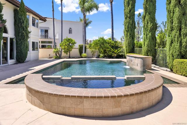 12206 Fairway Pointe Row, San Diego CA: https://media.crmls.org/mediaz/c8b51d03-11fd-4596-9ad0-a7214ea667aa.jpg