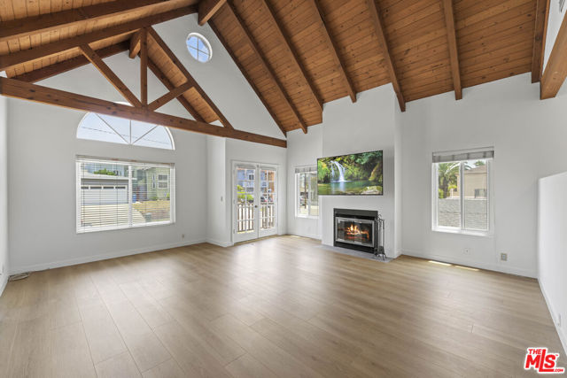 1711 Goodman Avenue, Redondo Beach CA: https://media.crmls.org/mediaz/c8b60c65-f3f6-4c7a-857e-22349a3ff11f.jpg