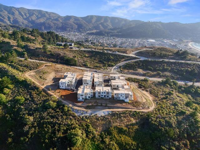 811 Fassler Avenue, Pacifica CA: https://media.crmls.org/mediaz/c8b65bbc-7b25-4413-8462-a3f7d47a5a7e.jpg