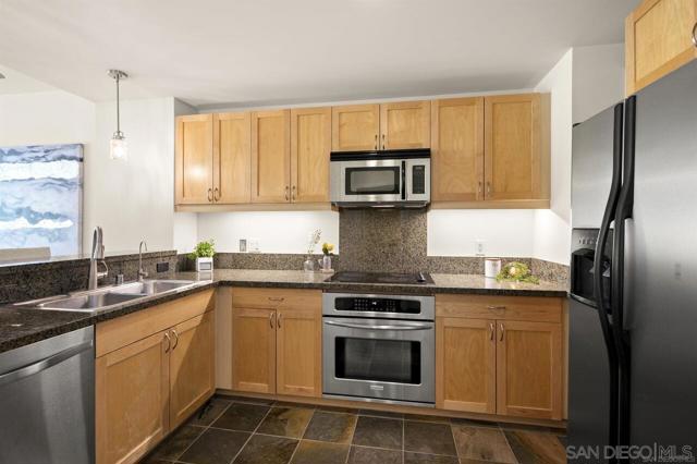 Image 16 of 45 For 1150 J St  421