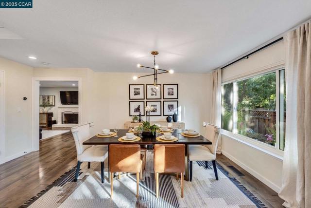 2342 Brantford Court, Walnut Creek CA: https://media.crmls.org/mediaz/c8b861d7-c8cf-4ec8-8178-f194283d0611.jpg