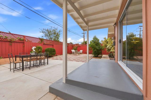 2827 Hosmer Street, San Mateo CA: https://media.crmls.org/mediaz/c8b8a94b-4cc3-41bf-ab6d-53441f0de1d5.jpg