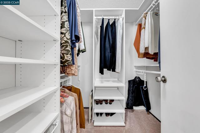 1310 Lewis Ln, Pinole CA: https://media.crmls.org/mediaz/c8bb5a8b-a2cd-4635-b03c-560177ce1e24.jpg