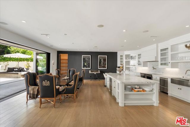 1100 Pine Drive, Beverly Hills CA: https://media.crmls.org/mediaz/c8bb7b89-478a-4b1d-b2f3-5ede1fdcacb7.jpg