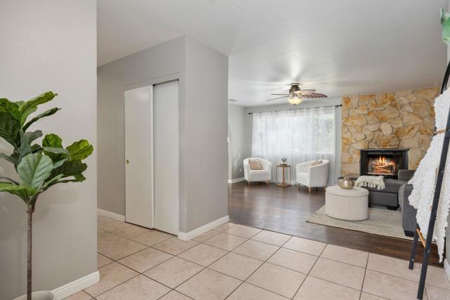 25119 Como Esta Court, Ramona CA: https://media.crmls.org/mediaz/c8bbb023-6db4-47d4-a2a2-0ca937f98b30.jpg