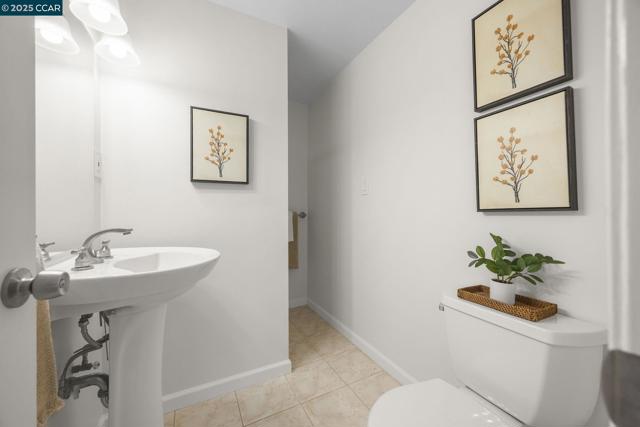 505 Ridgeview Ct, Pleasant Hill CA: https://media.crmls.org/mediaz/c8bc55df-64f1-43d5-8c3f-1e755f0b6947.jpg