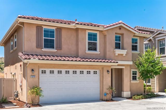 13216 Cuyamaca Vista Dr, Lakeside CA: https://media.crmls.org/mediaz/c8bd6a46-5352-4cef-9a19-59574b314128.jpg