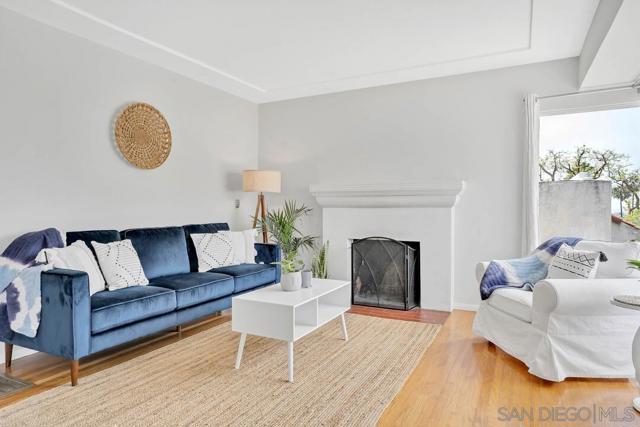 4467 Long Branch Ave, San Diego CA: https://media.crmls.org/mediaz/c8bdaa5d-e167-4576-a8d2-8cdba745ba09.jpg