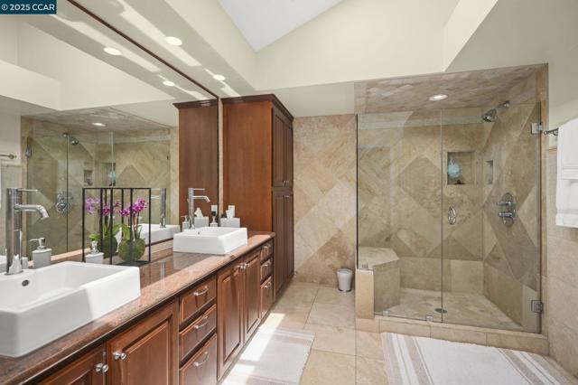 635 Canyon Crest Rd. E., San Ramon CA: https://media.crmls.org/mediaz/c8be2943-f85f-407a-a851-8df5190fdbd8.jpg