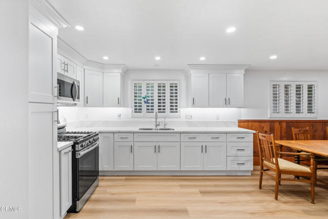 Detail Gallery Image 11 of 39 For 4844 Oceanaire St, Oxnard,  CA 93035 - 4 Beds | 5 Baths