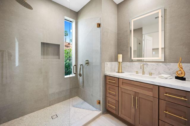 Image 38 of 87 For 45350 Mesa  