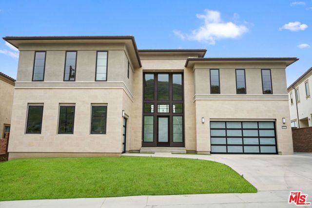 20244 W Albion Way, Porter Ranch CA: https://media.crmls.org/mediaz/c8bf5f8a-1299-424c-bea6-d58d15387078.jpg