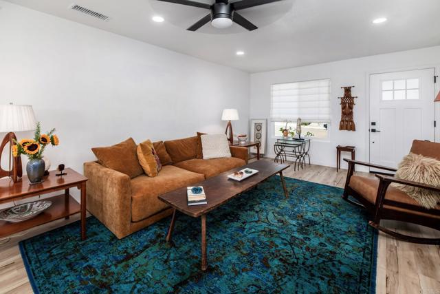 Detail Gallery Image 7 of 20 For 4543 Beverly Glen Dr, Oceanside,  CA 92056 - 2 Beds | 1 Baths