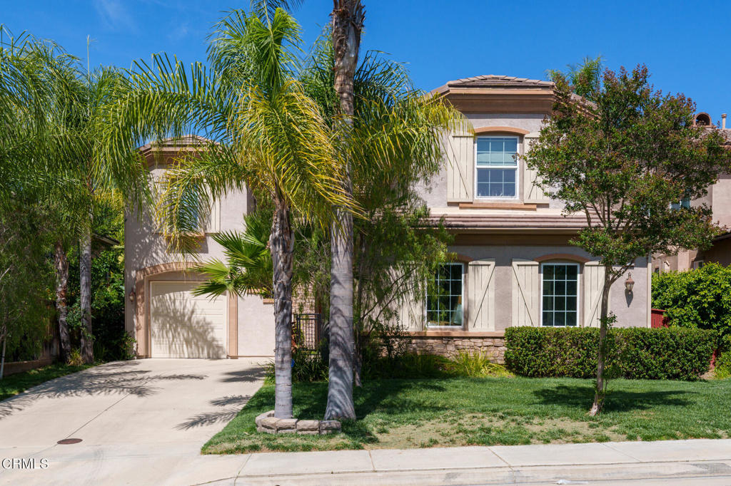 42764 Portraits Lane