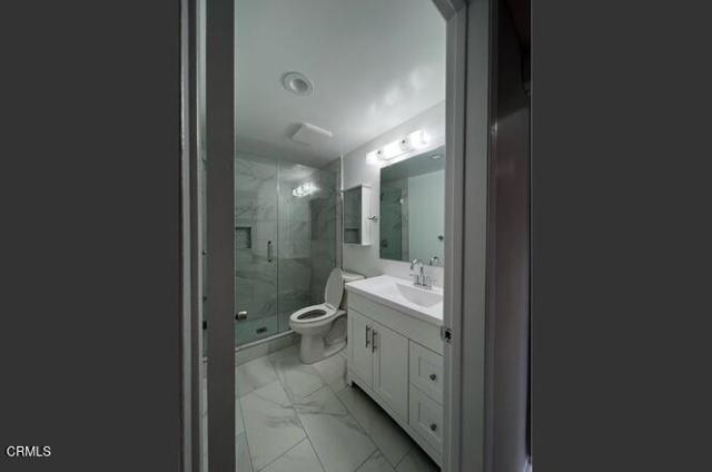 Detail Gallery Image 11 of 14 For 600 W Stocker St #307,  Glendale,  CA 91202 - 2 Beds | 2 Baths