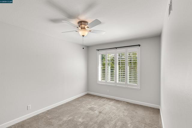 4403 Winterberry Ct, Concord CA: https://media.crmls.org/mediaz/c8c416a1-3476-4cca-a95f-ed58ec310eab.jpg