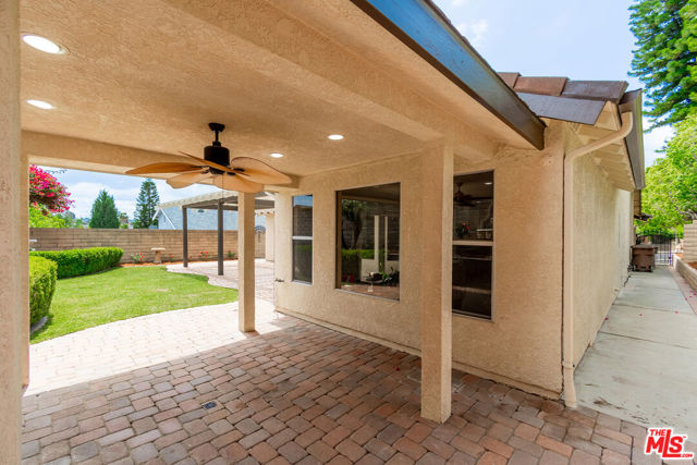 222 Calle Descanso, Walnut CA: https://media.crmls.org/mediaz/c8c4aab3-67fb-4f8d-b930-e638520af29c.jpg