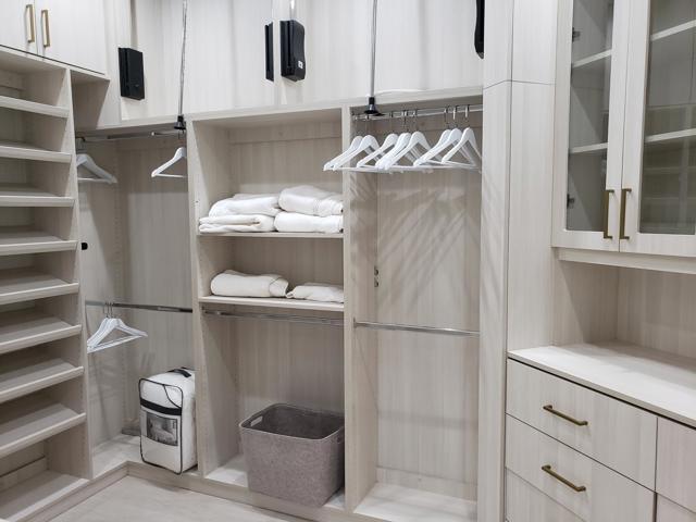 Walk In Closet