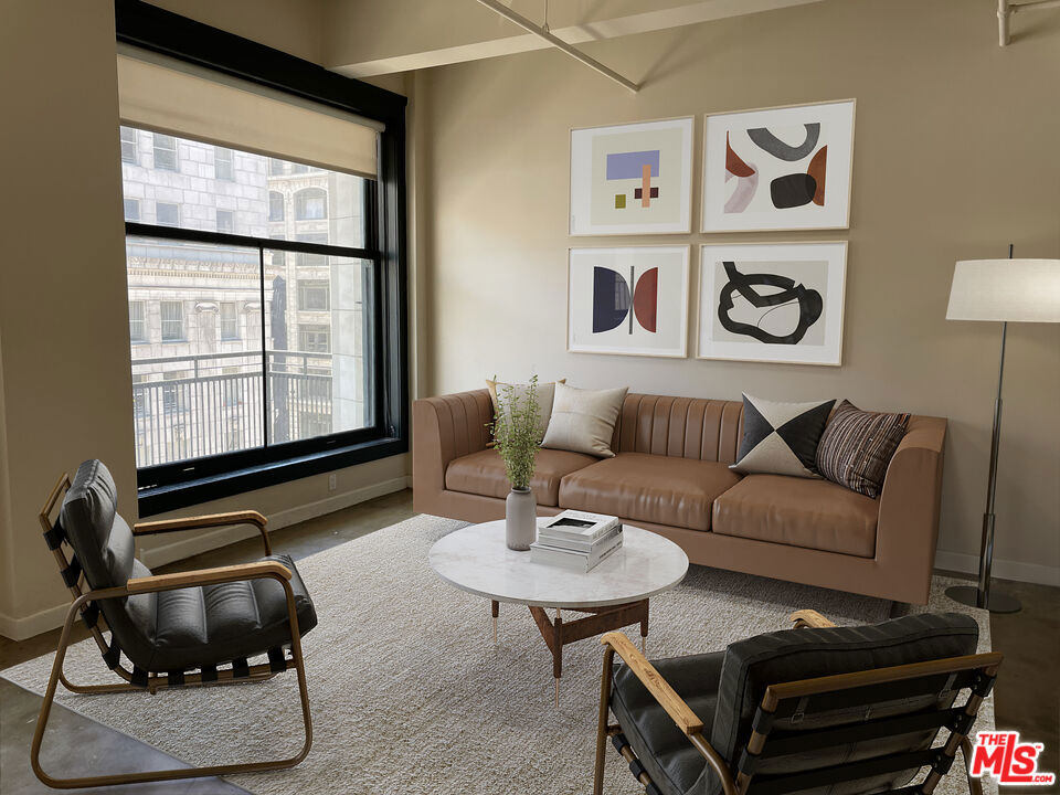 315 W 5th Street #606
