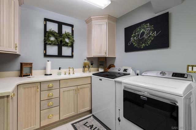 24665 Rancho Santa Teresa Dr, Ramona CA: https://media.crmls.org/mediaz/c8c662a7-851b-4269-a36a-9c60e1c0e0ab.jpg