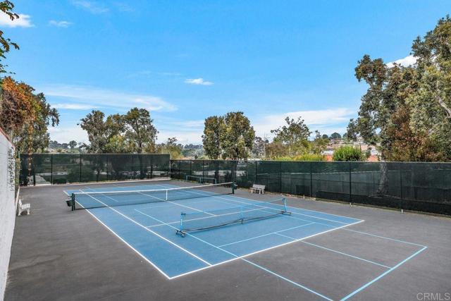 Detail Gallery Image 36 of 40 For 598 Summer View Cir, Encinitas,  CA 92024 - 3 Beds | 2/1 Baths