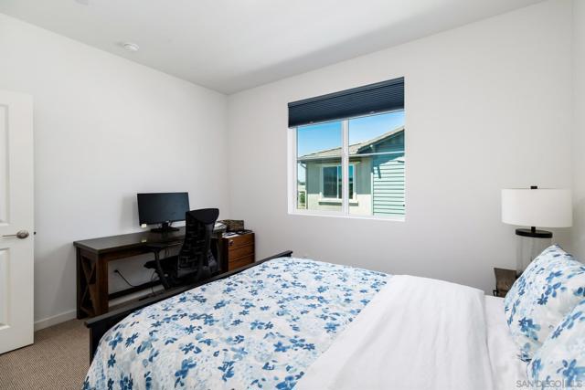 32395 Tannat Dr, Temecula CA: https://media.crmls.org/mediaz/c8c89f60-9c65-429b-bdeb-02a7cd64d2e1.jpg