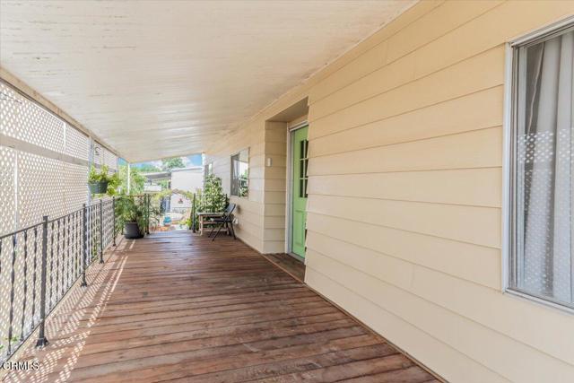 1500 Richmond Rd, Santa Paula CA: https://media.crmls.org/mediaz/c8c9022b-2096-43bf-b1c4-8dc8c0dcbda5.jpg