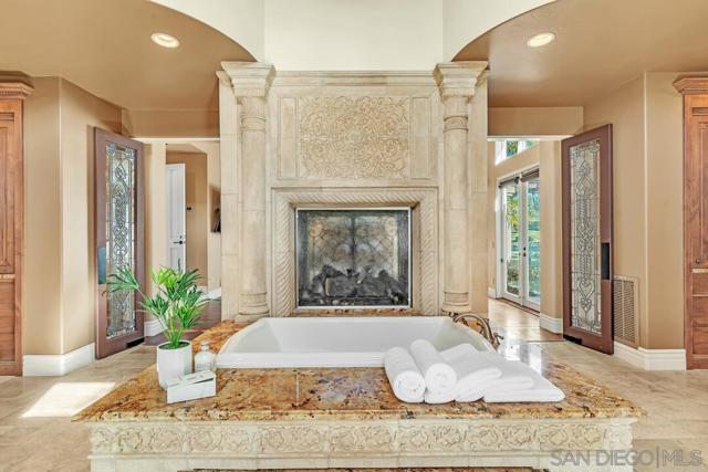 16756 Los Morros, Rancho Santa Fe, California 92067, 7 Bedrooms Bedrooms, ,8 BathroomsBathrooms,Single Family Residence,For Sale,Los Morros,250017633SD