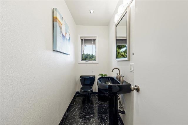 17337 Debbie Road, Los Gatos CA: https://media.crmls.org/mediaz/c8ca2135-5c2f-41fd-9f7a-ff1942158b81.jpg