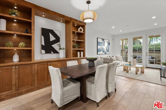 5935 Playa Vista Drive, Playa Vista CA: https://media.crmls.org/mediaz/c8cac822-635a-4bd8-be4a-fe97ae106a52.jpg
