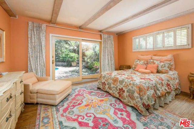 3480 MANDEVILLE CANYON Road, Los Angeles CA: https://media.crmls.org/mediaz/c8caec19-ba7f-4a63-9238-98a67e45a935.jpg