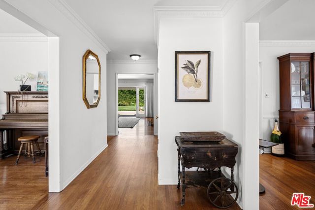 1300 Capri Drive photo 2
