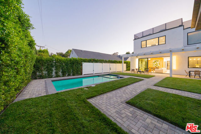 4532 Calhoun Avenue, Sherman Oaks CA: https://media.crmls.org/mediaz/c8cc2611-604c-47c5-abc7-8ad66b997d34.jpg