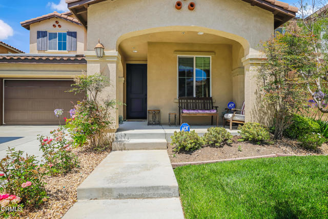 665 Tiber River Way, Oxnard CA: https://media.crmls.org/mediaz/c8cc9269-7f2e-4846-ad17-2622abd2749d.jpg