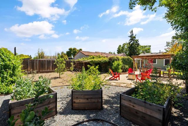 870 N 5th Street, San Jose CA: https://media.crmls.org/mediaz/c8cdec61-4c87-4134-a37a-38f8605548e4.jpg