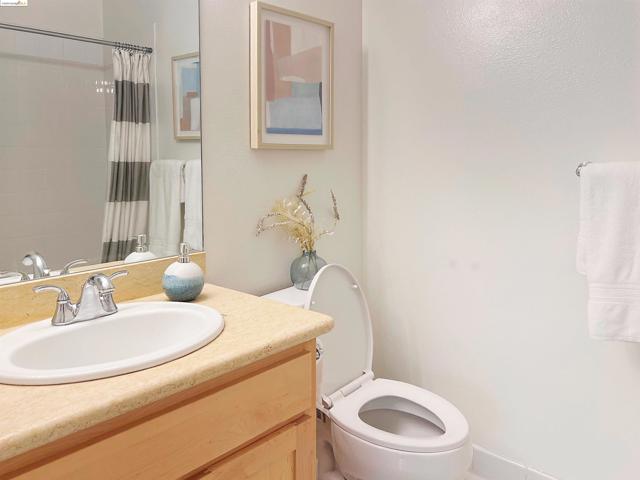 138 Marina Lakes Dr, Richmond, California 94804, 1 Bedroom Bedrooms, ,1 BathroomBathrooms,Condominium,For Sale,Marina Lakes Dr,41072212