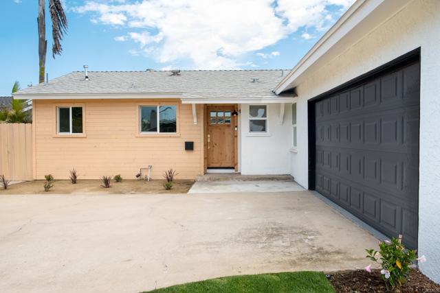 4936 Mount Elbrus Drive, San Diego CA: https://media.crmls.org/mediaz/c8cfaf1f-1bad-498d-b38a-6983aeefd6ca.jpg