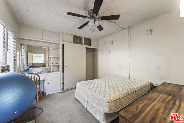 4958 Loleta Avenue, Los Angeles CA: https://media.crmls.org/mediaz/c8cfef5c-11a1-400c-a683-a75eb030fd0b.jpg