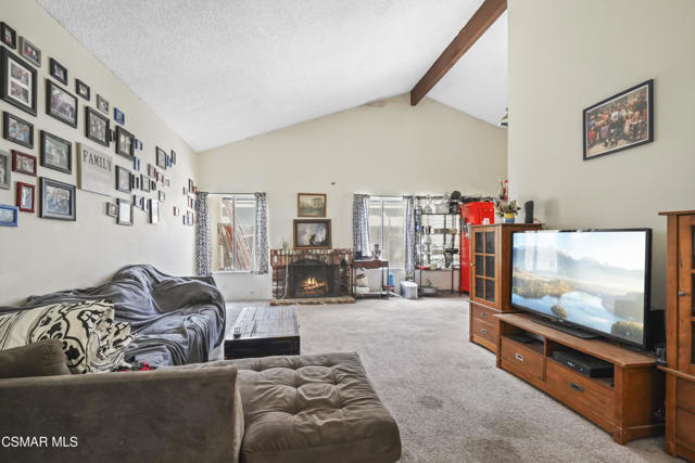 887 Erringer Road, Simi Valley CA: https://media.crmls.org/mediaz/c8d0cd55-741f-4000-8bc9-12b4ed81d234.jpg