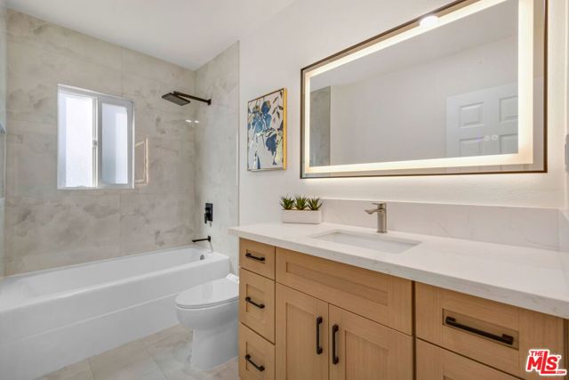 4933 W 20th Street, Los Angeles CA: https://media.crmls.org/mediaz/c8d1395c-575a-4eae-8f2a-e045d4320447.jpg