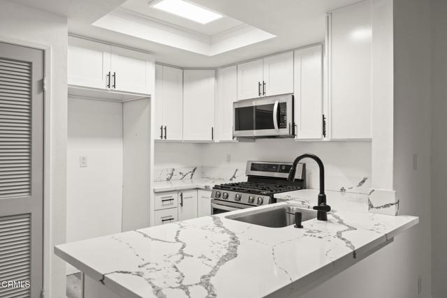 Detail Gallery Image 13 of 27 For 2065 Blackberry Cir, Oxnard,  CA 93036 - 1 Beds | 1 Baths