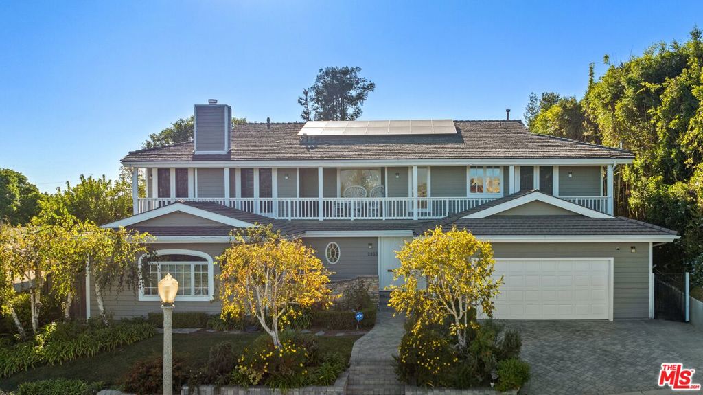2953 Club Drive