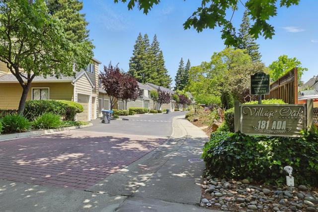 181 Ada Avenue, Mountain View CA: https://media.crmls.org/mediaz/c8d29105-9bc3-48e5-87f7-2b951edc1520.jpg