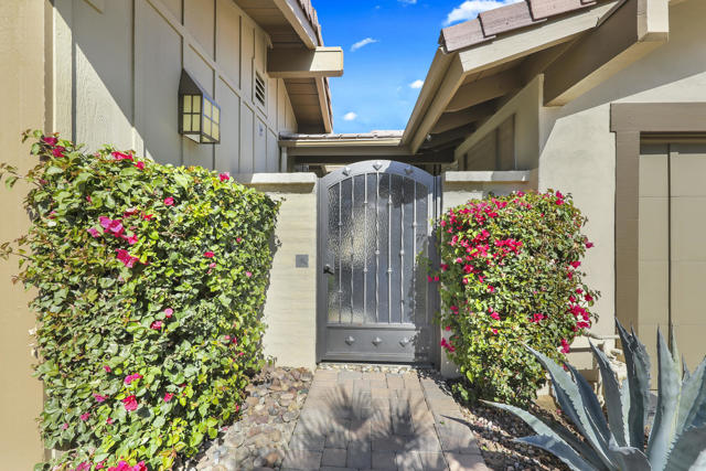 76 Old Ranch Road, Palm Desert, CA 92211