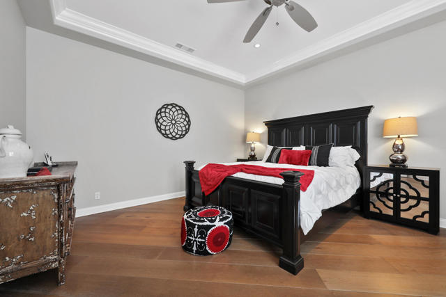 Image 21 of 48 For 50465 Verano Drive
